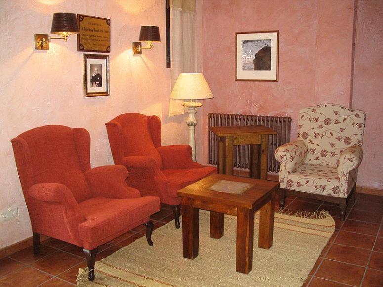 Hotel Villa Russell Torla Exterior photo