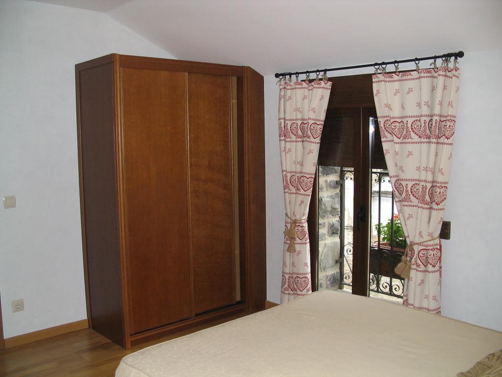 Hotel Villa Russell Torla Room photo